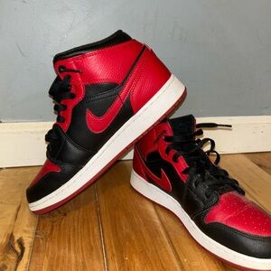 Nike Air Jordan 1 Mid